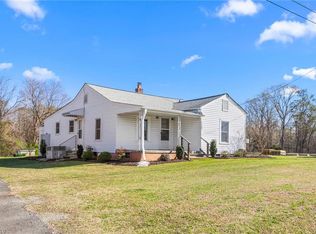 2221 Gerringer Mill Rd, Elon, NC 27244