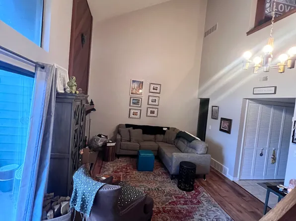 120 W Rockrimmon Blvd APT 303, Colorado Springs, CO 80919