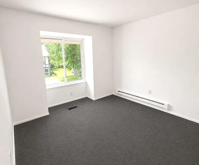1 Dover Ct — Photo 8
