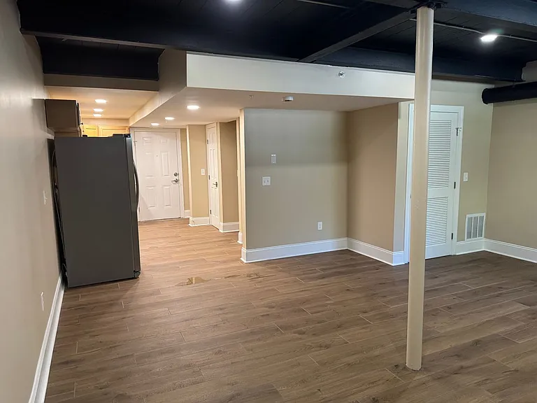 330 Linden Ave — Photo 25