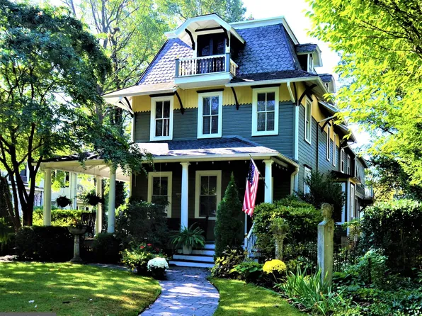 408 Lippincott Ave, Riverton, NJ 08077