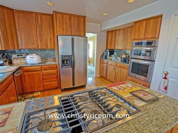 5th image of 17616 SE 45th Pl