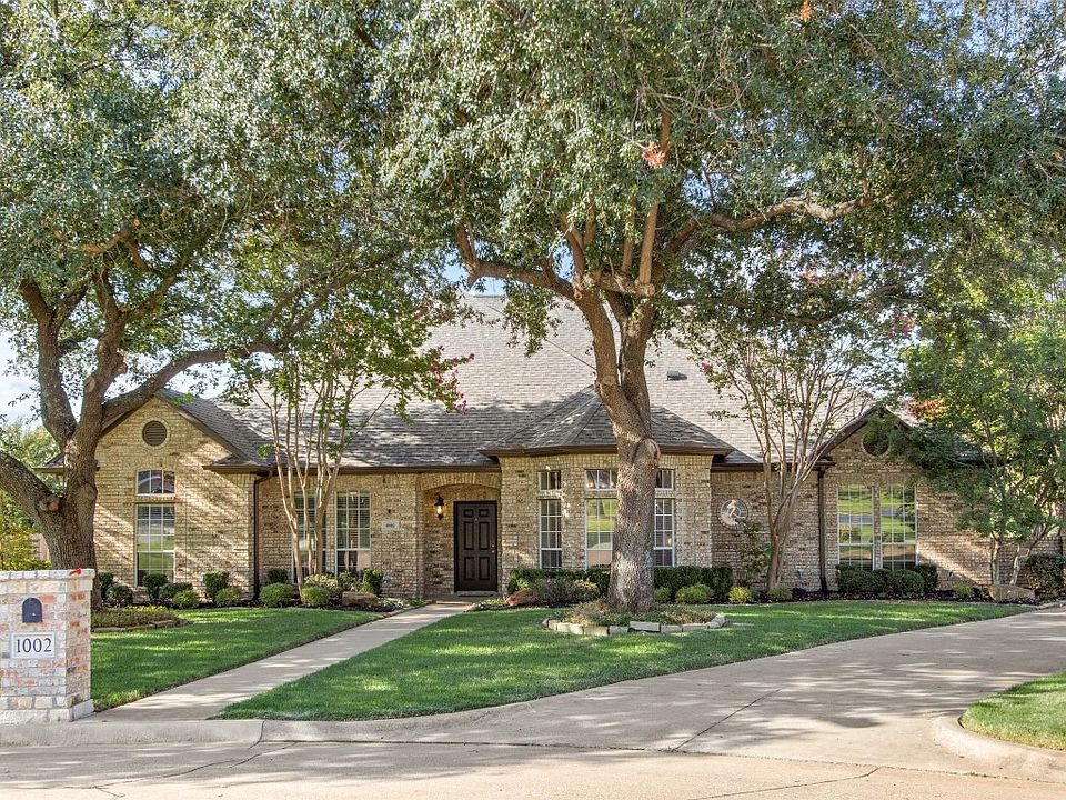 1st image of 1002 Shadywood Ct