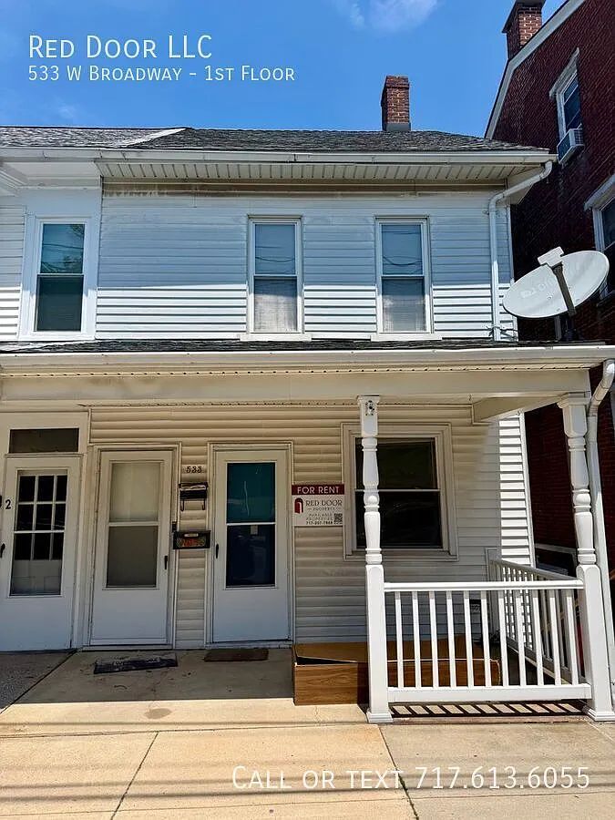 2 Bedroom Apartment in Red Lion — Photo 1