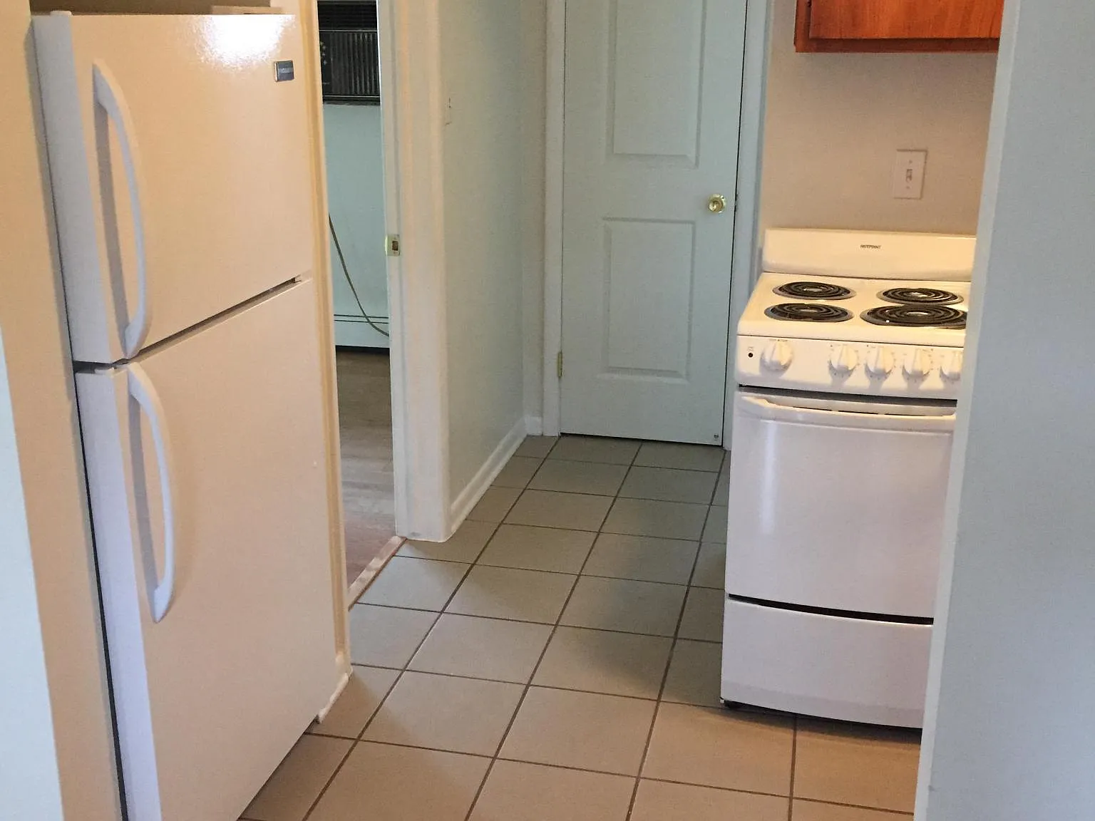1 bed, 600 sqft, $1,095 — Photo 2