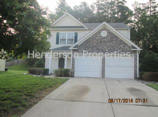 2015 Waters Trail Dr, Charlotte, NC 28216