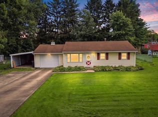 15 E Mound St, Fredericktown, OH 43019