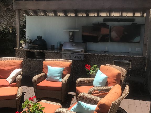 4th image of 2951 Merrill Blvd