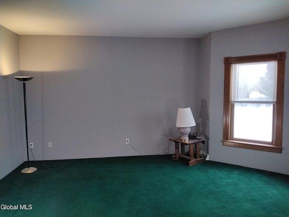 2nd image of 25 Ridge Drive