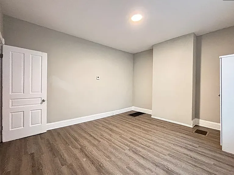 3131 Harvard Ave — Photo 24