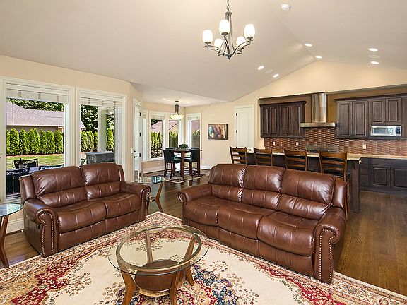 3rd image of 24730 SE 30th St