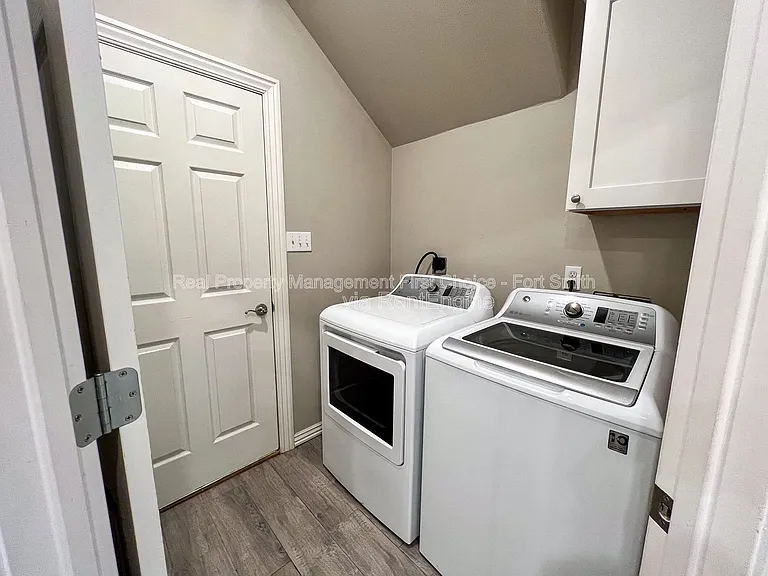 6705 Maribette Rd — Photo 14