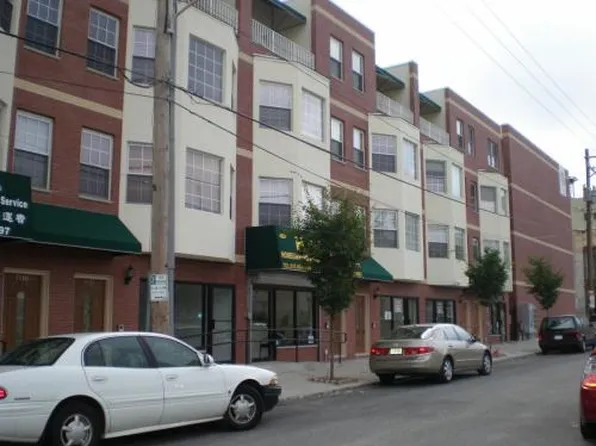1120 Buttonwood St #C, Philadelphia, PA 19123
