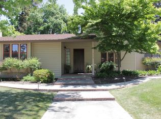 7112 Hillcrest Dr, Modesto, CA 95356