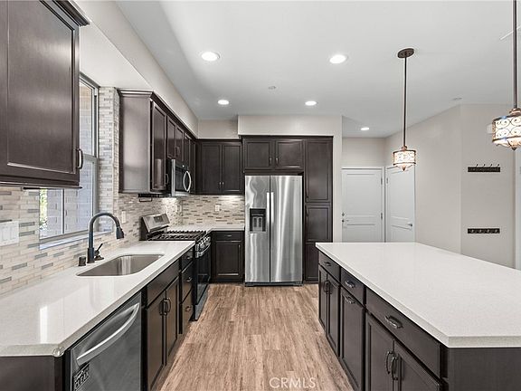 3rd image of 105 Red Brick Dr