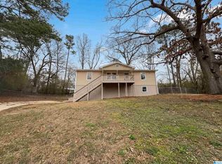 225 Ash Cir, Trussville, AL 35173