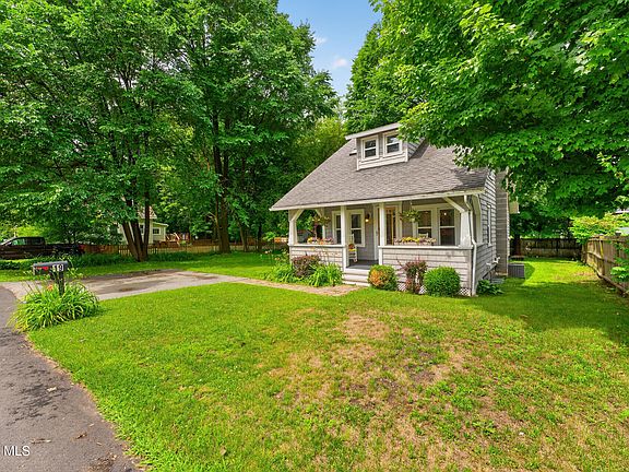 2nd image of 19 Martin Avenue
