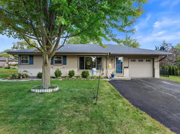 5527 Oakwood STREET, Greendale, WI 53129