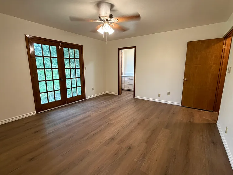 5166 Interstate Highway 30 Service Rd — Photo 23