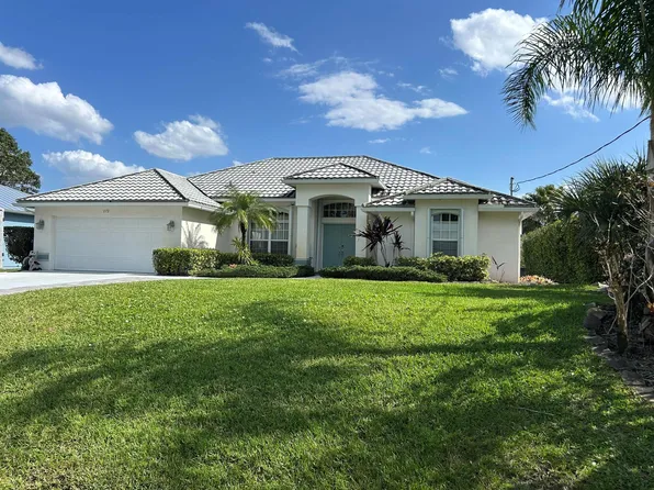 272 NE Surfside Ave, Port Saint Lucie, FL 34983