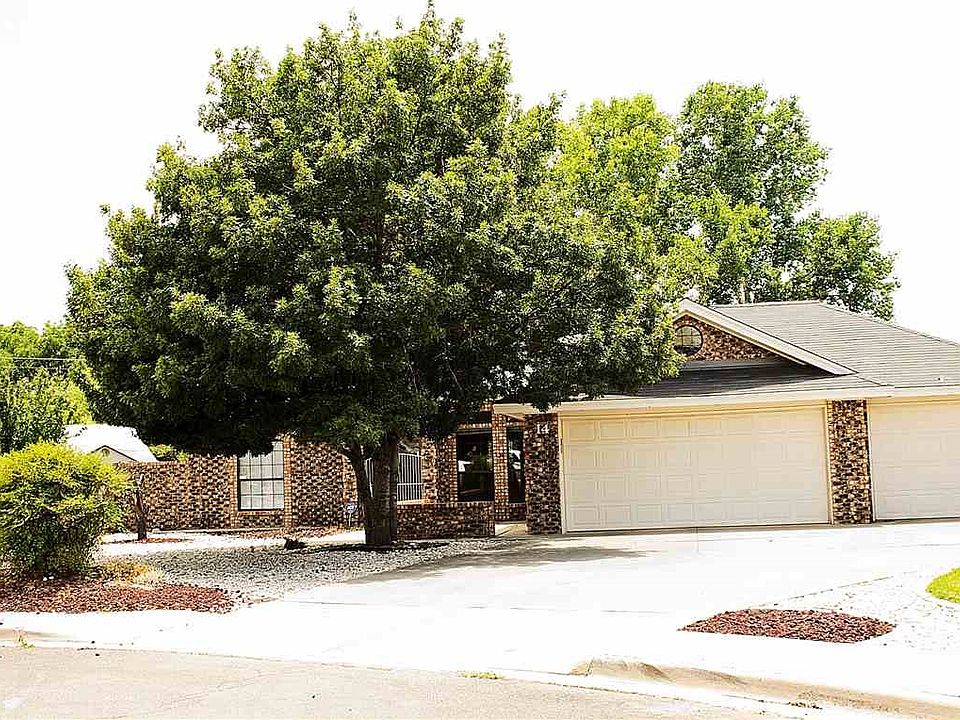 1st image of 14 Jardin Ct