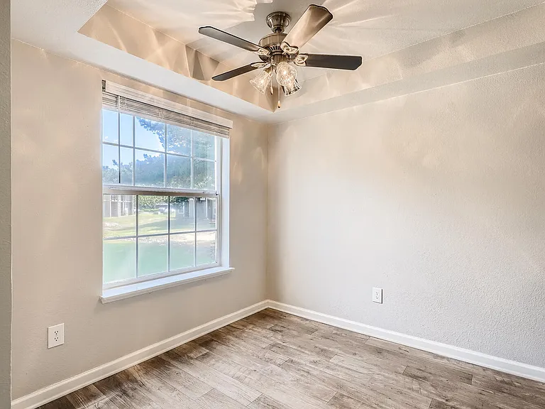 Slate Ridge Apartment Homes — Photo 36