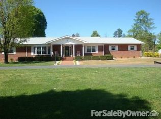 2836 Sigfield Dr, Claremont, NC 28610