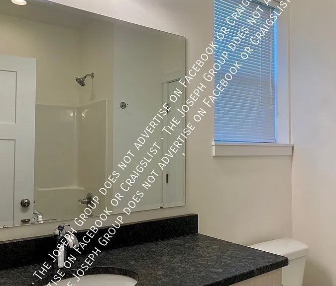 2285 Brome St #C — Photo 10