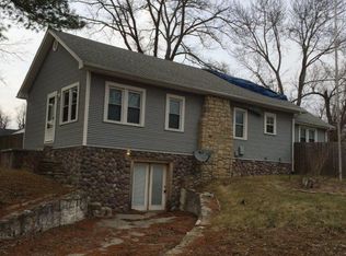 1318 Lake Shore Dr, Medway, OH 45341