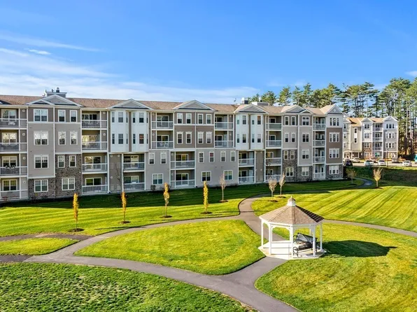 260 Martins Lndg #508, North Reading, MA 01864