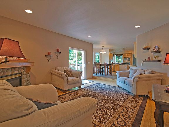 5th image of 23332 NE Old Woodinville Duvall Rd