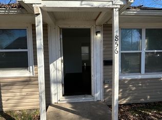 856 S Pershing Ave, Wichita, KS 67218