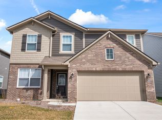 2500 S Carlota Dr, New Palestine, IN 46163