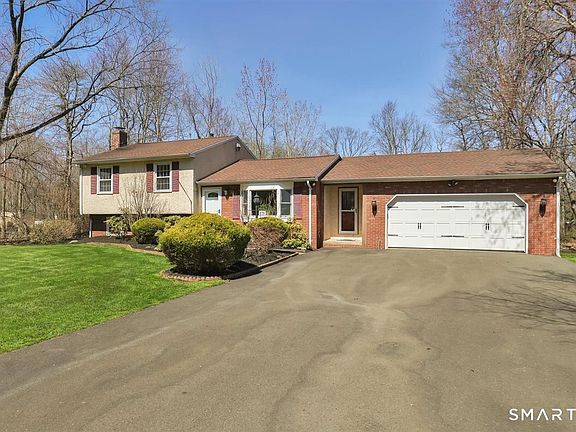 3rd image of 976 Old Rock Hill Road
