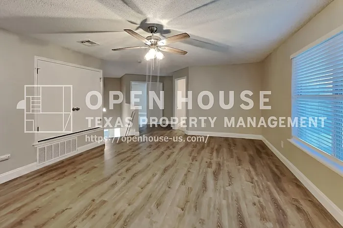 924 Rock Dove Cir — Photo 28