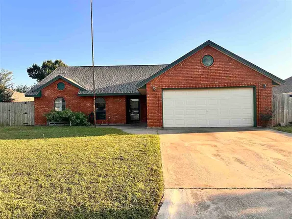 5005 SE 47th St, Lawton, OK 73501