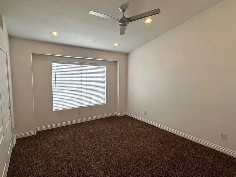 5268 Island Chain Rd — Photo 42