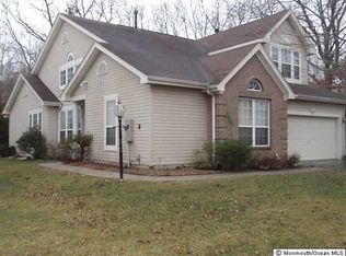 100 Sylvan Lake Blvd, Bayville, NJ