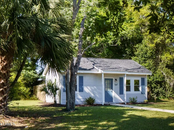 1207 Lafayette St, Beaufort, SC 29902