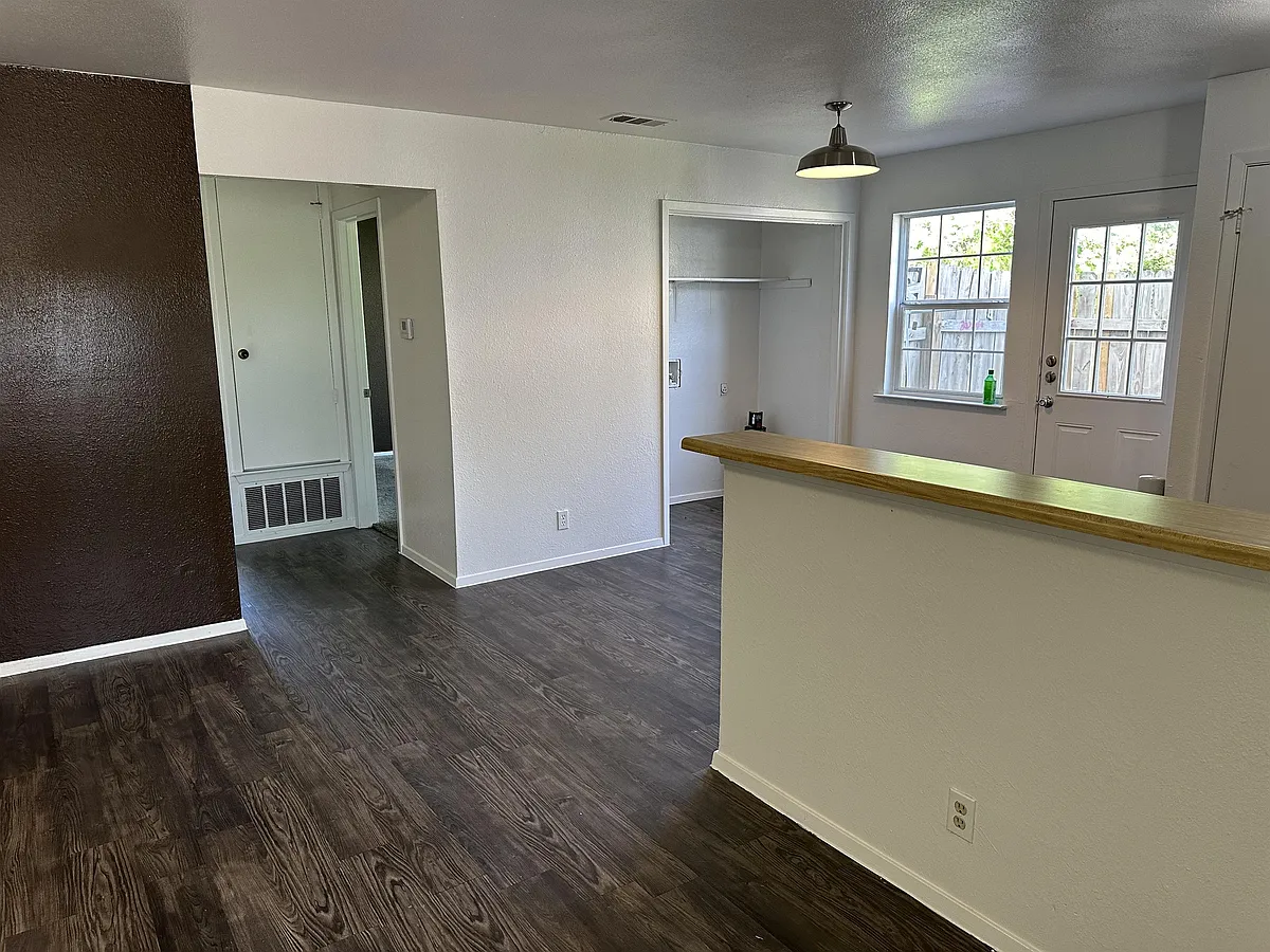 Building Photo - 2312 Rachael Ct #B