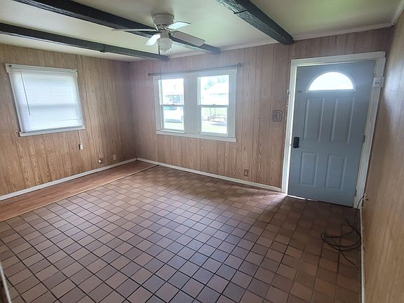 3rd image of 4629 Saint Francis Ln