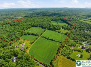 1560 Round House Rd, Quakertown, PA 18951