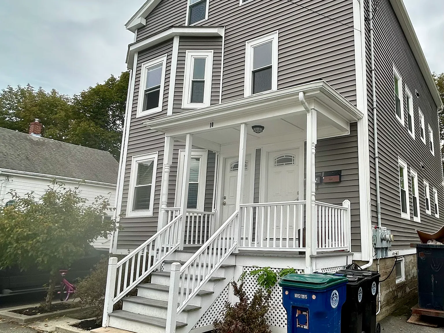 2 bed, 1050 sqft, $2,695 — Photo 1