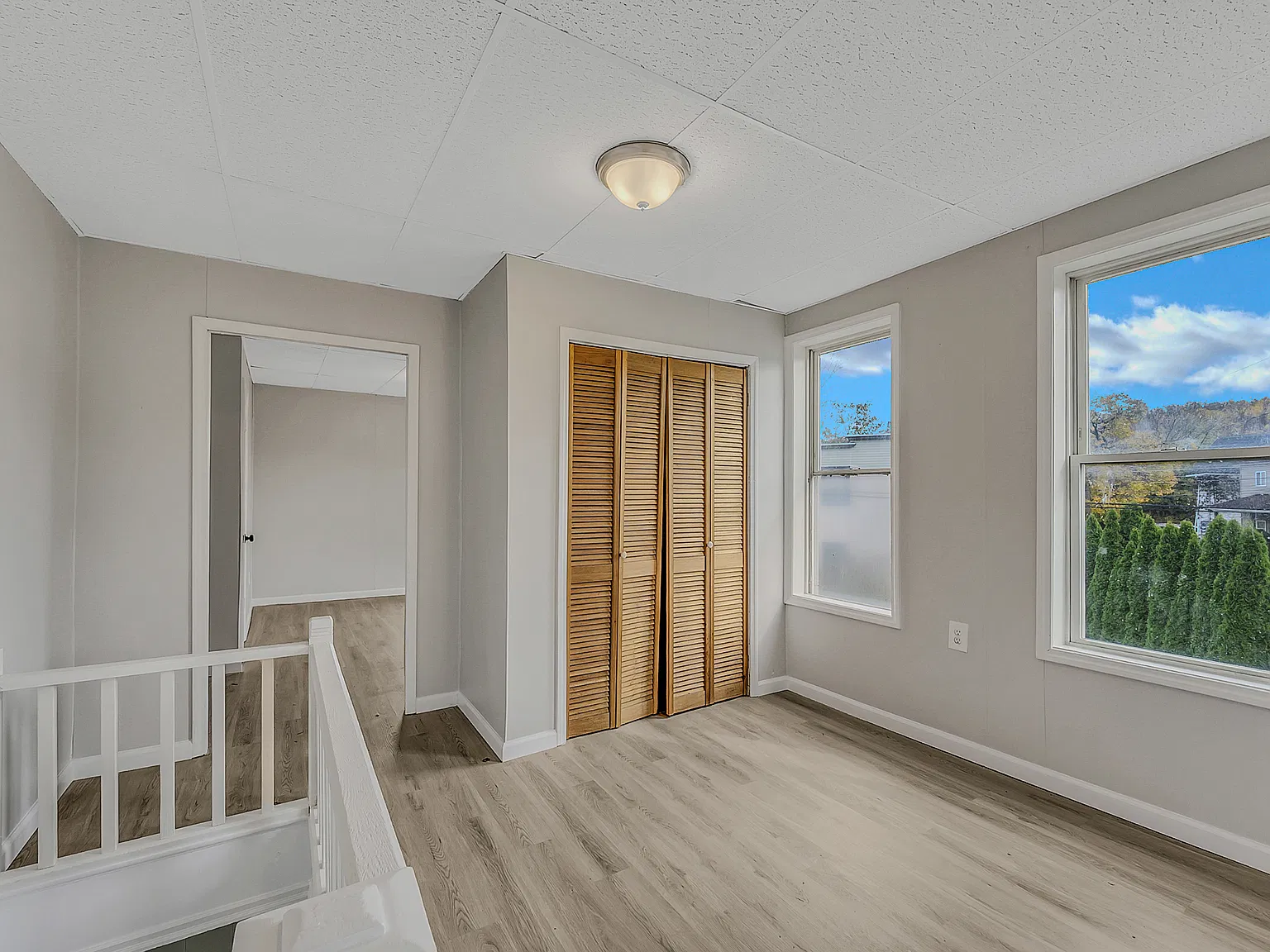 3 bed, 1200 sqft, $1,199 — Photo 3