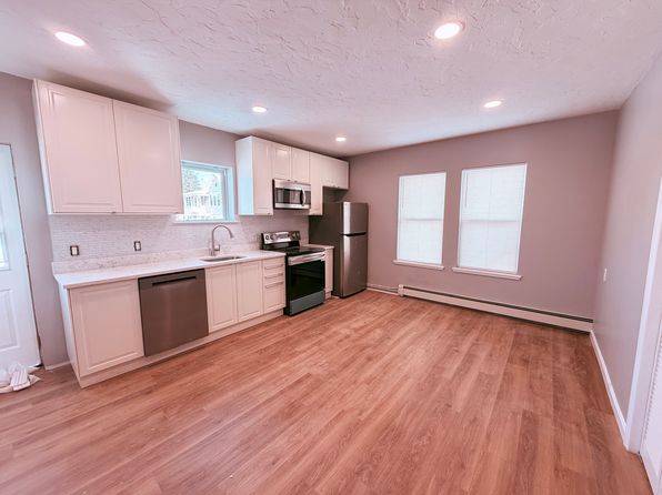 408 Cumberland Hill Rd Floor 2