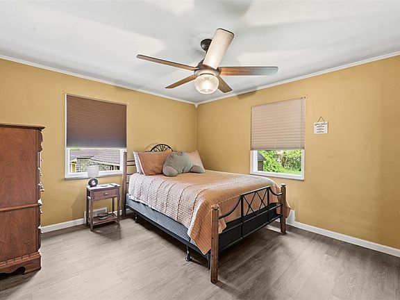 5th image of 1519 Maple Ave