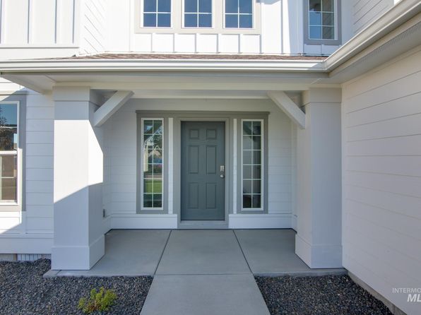 4082 E White Plains St, Nampa, ID 83686