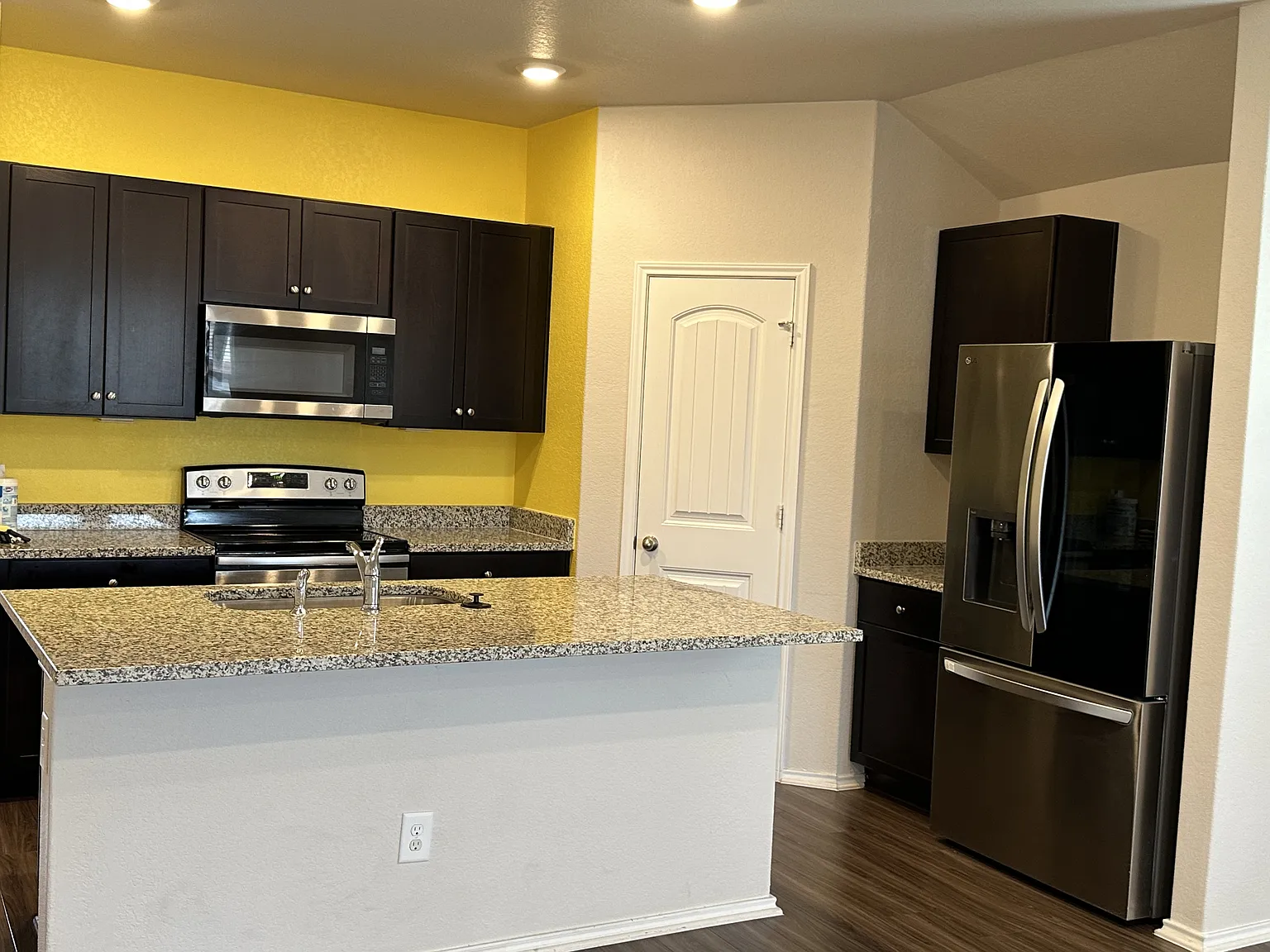 837 Indigo Way - 1 — Photo 3