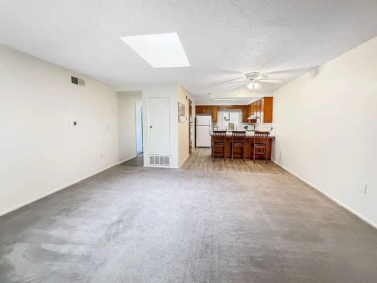 26827 Circle Of The Oaks — Photo 4