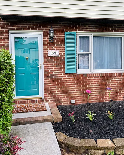 1341 Robinhood Ln Photo 1